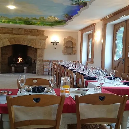 Hôtel-restaurant Le Rouffillac Hotel Carlux