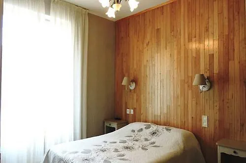 호텔 Hotel-restaurant Le Rouffillac *
